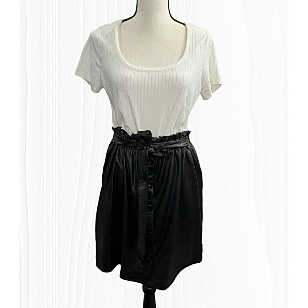 ULTRA FLIRT WHITE-BLACK DRESS